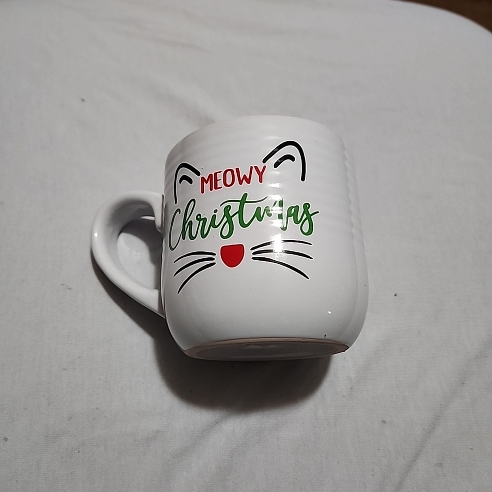 Source Unknown Festive Cat White Mug